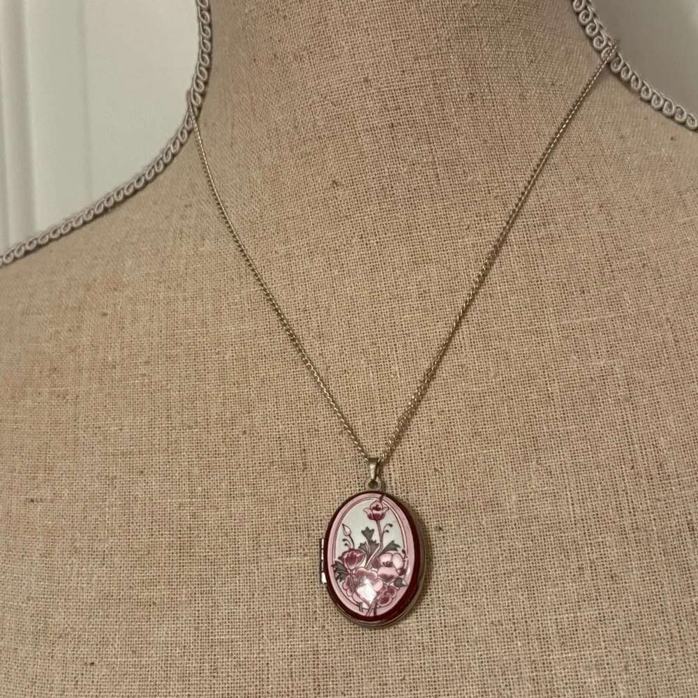 MICHAELA FREY LOCKET SP VINTAGE ART NOUVEAU ENAMEL FLORAL CHAIN STERLING SILVER